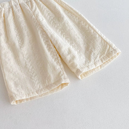 Ensemble Rétro-Chic : Blouse Dentelle & Pantalon Jacquard